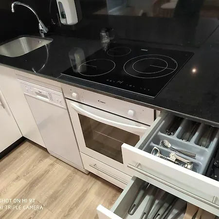 Appartamento 2 Bedrooms With Wifi At *