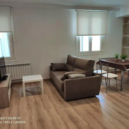 Appartamento 2 Bedrooms With Wifi At Ourense